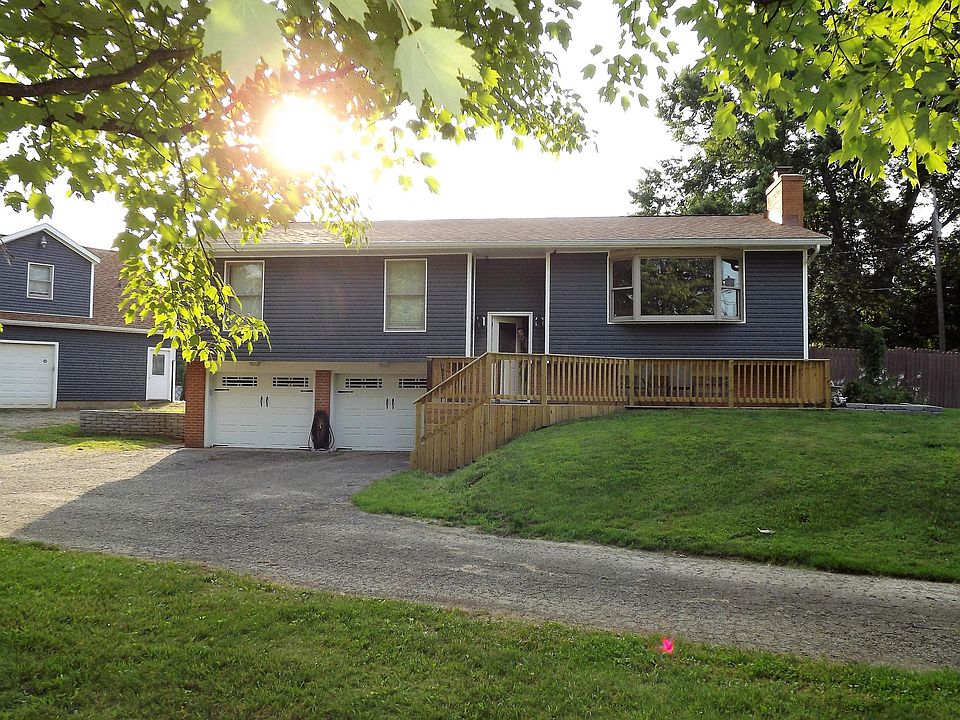 1st image of 76 Fairfield Dr NE