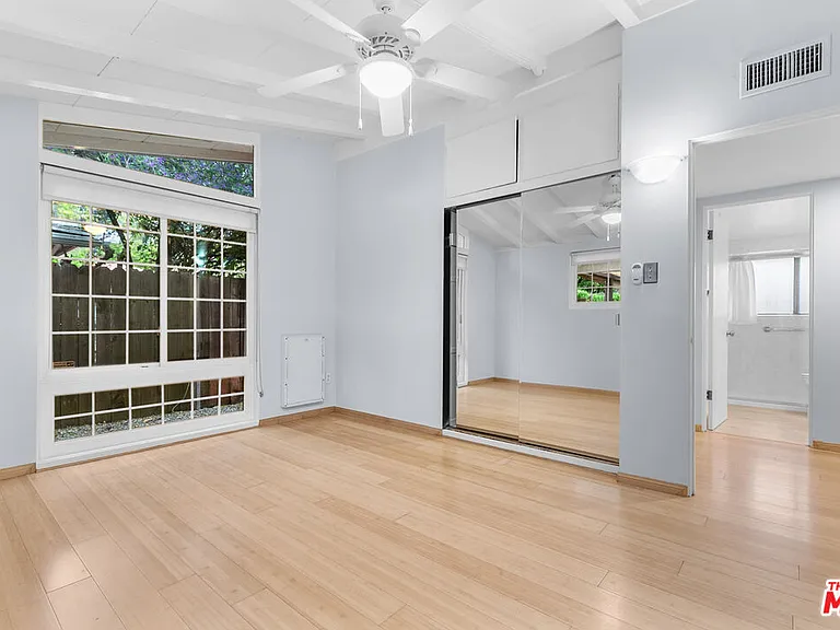 6742 Sunny Brae Ave — Photo 27