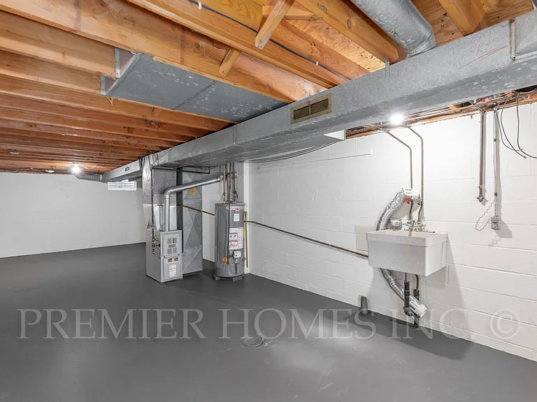 3706 Martindale Rd NE — Photo 19