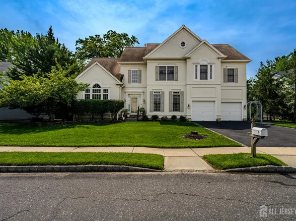 18 Hartlander St, East Brunswick, NJ 08816
