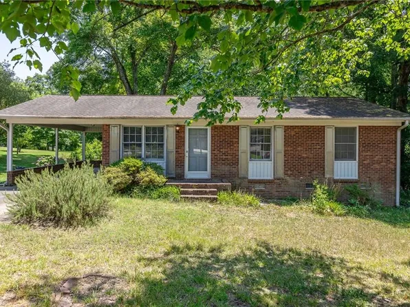 342 Greentree Dr, Lexington, NC 27295