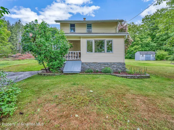 406 2nd St, Dalton, PA 18414