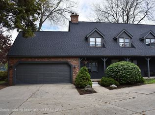 13035 Apple Tree Ln, Dewitt, MI 48820