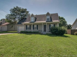 211 Blue Lake Ln, La Vergne, TN 37086