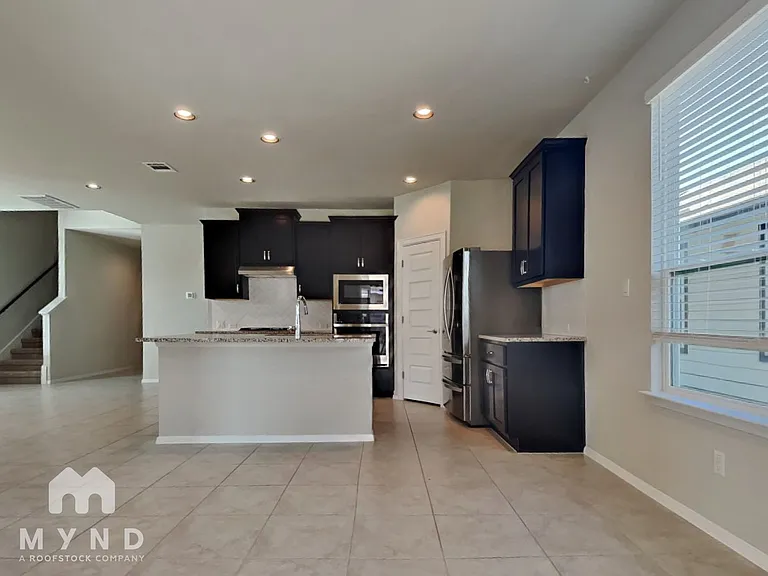 160 Heather Glen Way — Photo 3