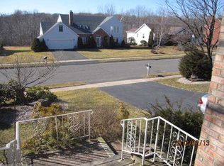 62 Colonel Chester Dr, Wethersfield, CT 06109