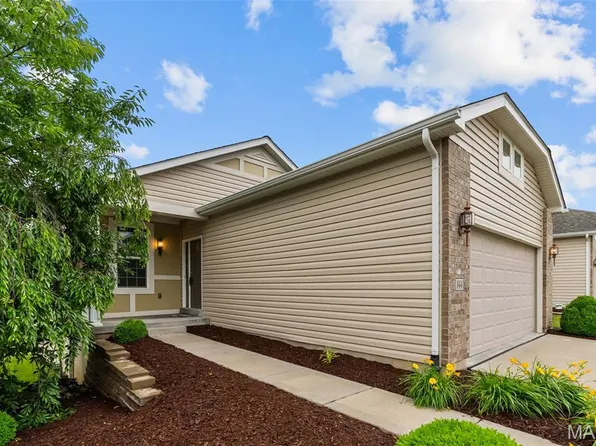 844 Elaine Dr, O'Fallon, MO 63366