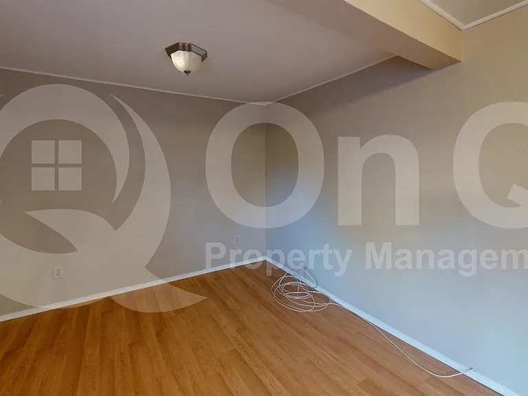 4937 E Rosewood St — Photo 11