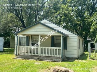 421 NE Strait Ave, Topeka, KS 66616