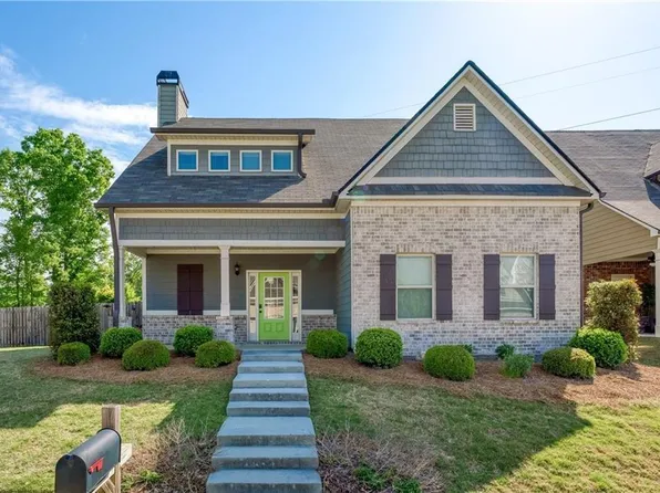 428 Meadow Vista Ln, Hoschton, GA 30548