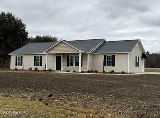 1581 Thunder Swamp Rd, Mount Olive, NC 28365