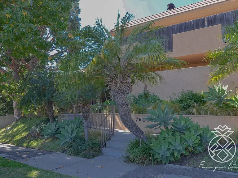 7607 Saint Bernard St #3 — Photo 2