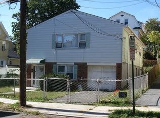 16 Pease St, Mt Vernon, NY 10550