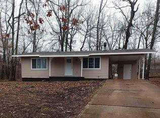 78 Saskatchewan Dr, Cherokee Village, AR 72529