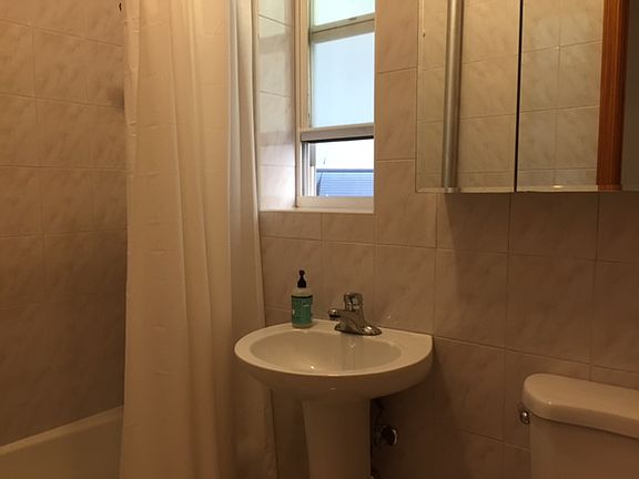 4th image of 55 Newell St APT 2L