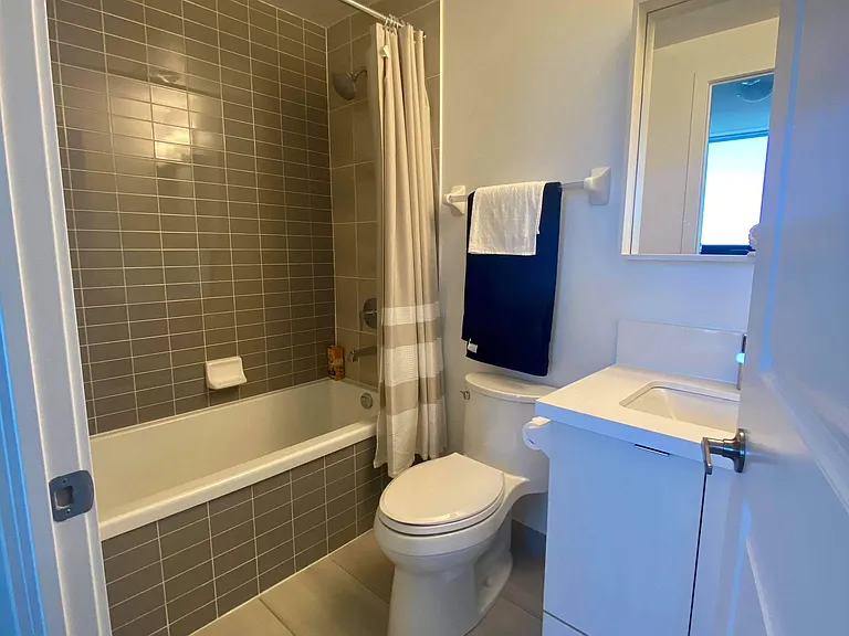 4699 Glen Erin Dr E — Photo 14