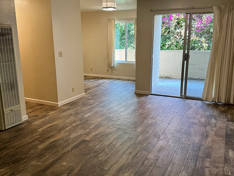 1725 Oxford St — Photo 9