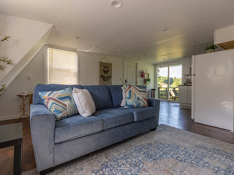 2906 Blue Star Hwy #4 — Photo 3