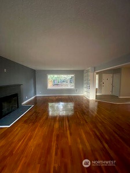 3rd image of 6221 S 129th Street