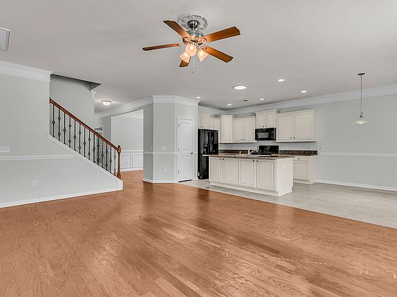 5th image of 241 Urbano Ln