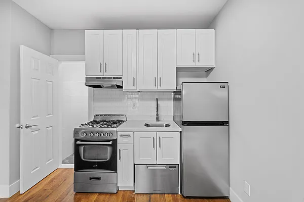 Rented by Vector New York, LLC | media 13