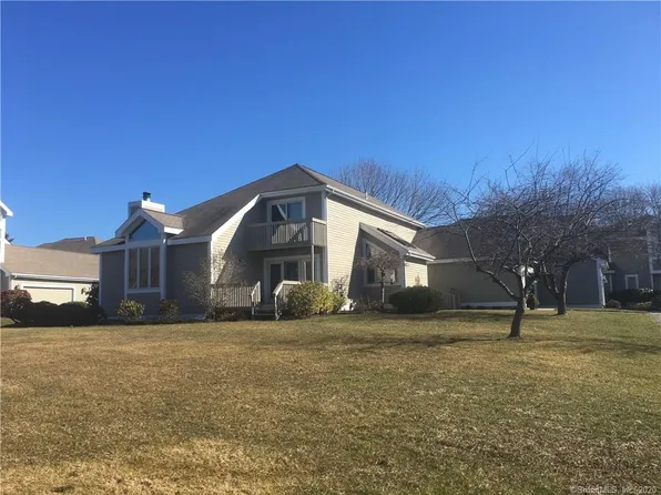 6 Pondside Ct, Mystic, CT 06355