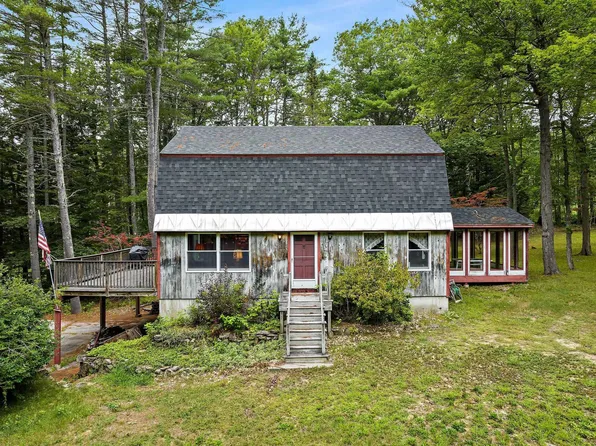 3 Stoddard Road, Wolfeboro, NH 03894