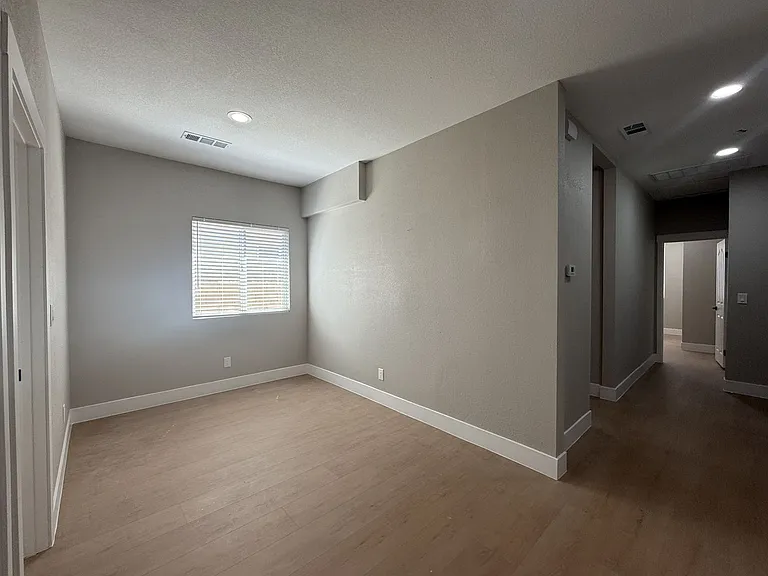 1786 Linn Way #1788 — Photo 5