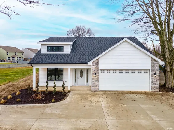 7705 Saint Joe Center Rd, Fort Wayne, IN 46835