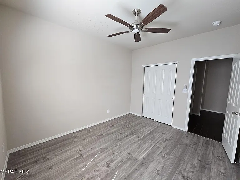 2217 Furtherpoint Pl — Photo 23