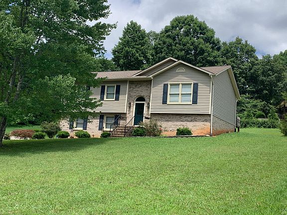 2nd image of 4849 Holly Springs Dr