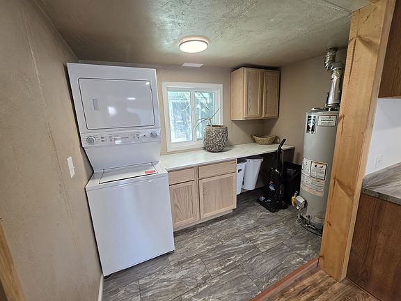 4th image of 1021 E Roosevelt Ave
