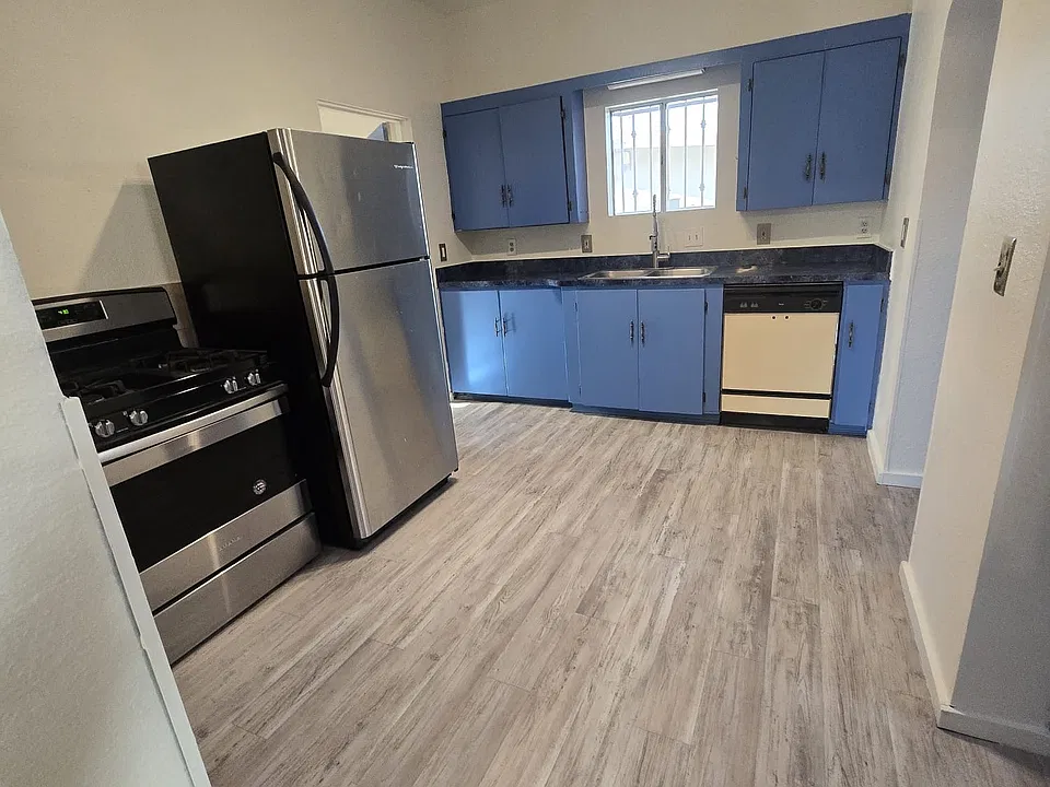 216 W University Blvd #1