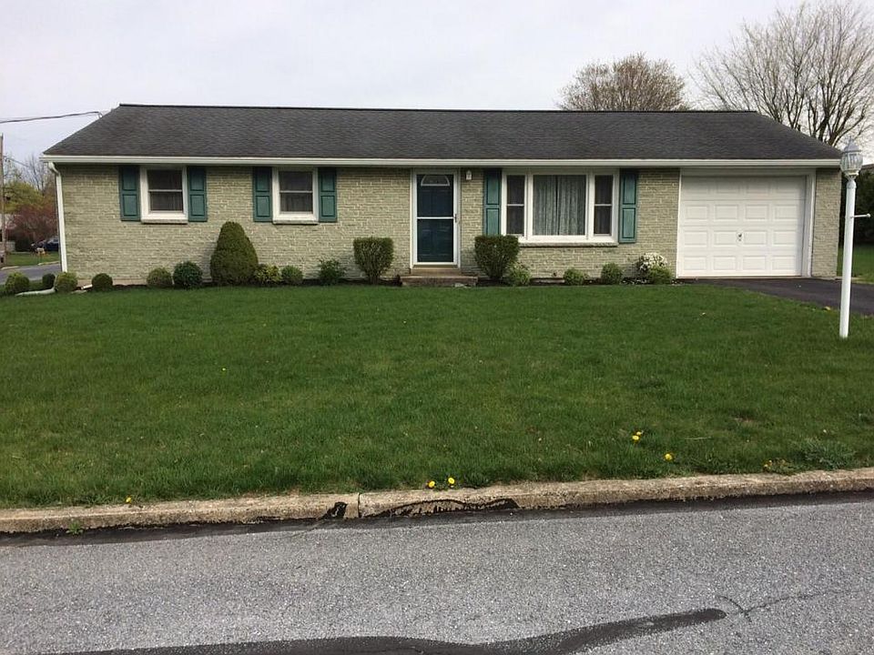 1st image of 814 Willow Ln