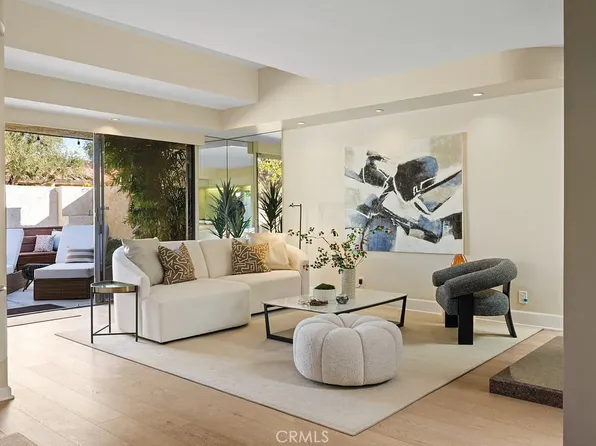 240 N Hermosa Dr, Palm Springs, CA 92262
