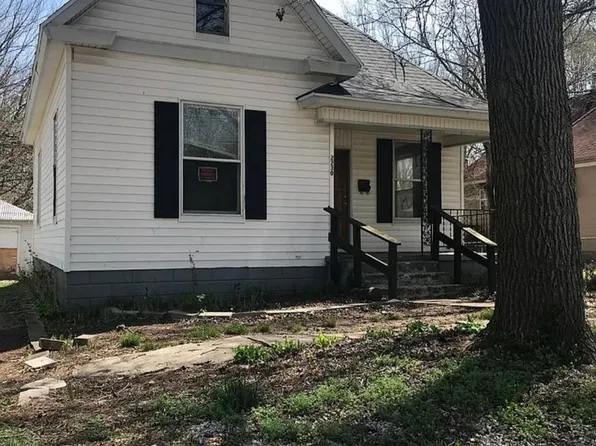 2230 N Campbell Ave, Springfield, MO 65803