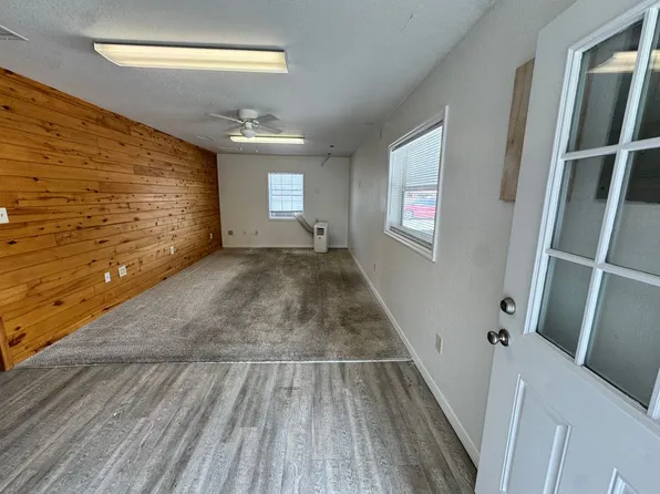 306 N Iona Ave #B, Fruitland Park, FL 34731