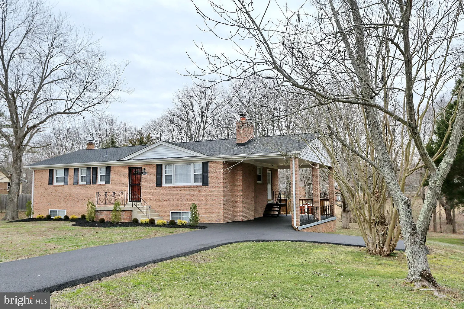 8543 Cardinal Ln photo 1