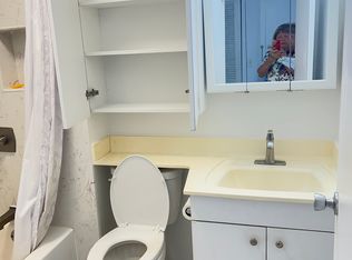 2211 Ala Wai Blvd APT 801, Honolulu, HI 96815