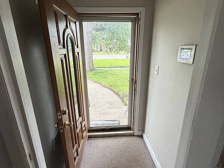 4242 W Outer Dr #1 — Photo 11