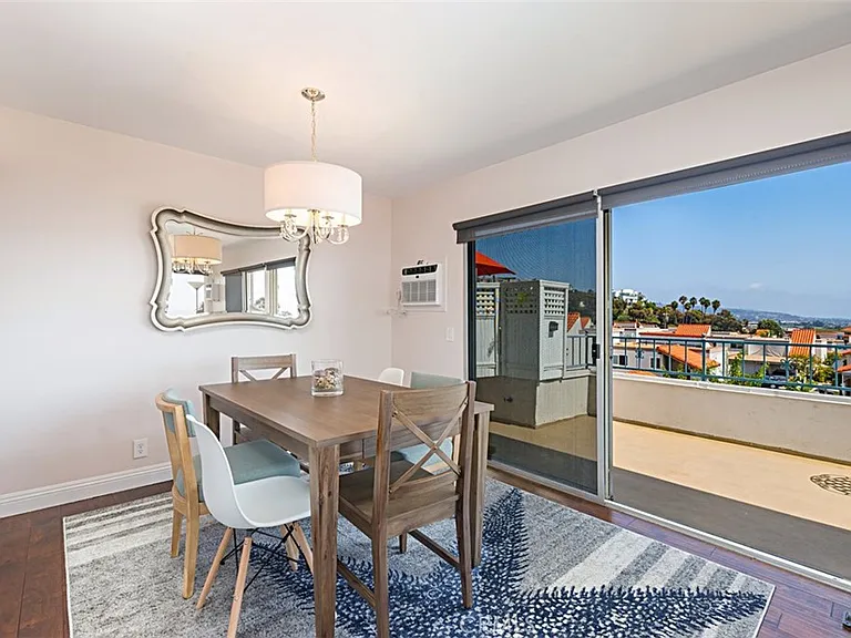 712 Calle Divino — Photo 13