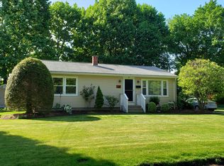 14 Cora St, East Greenwich, RI 02818