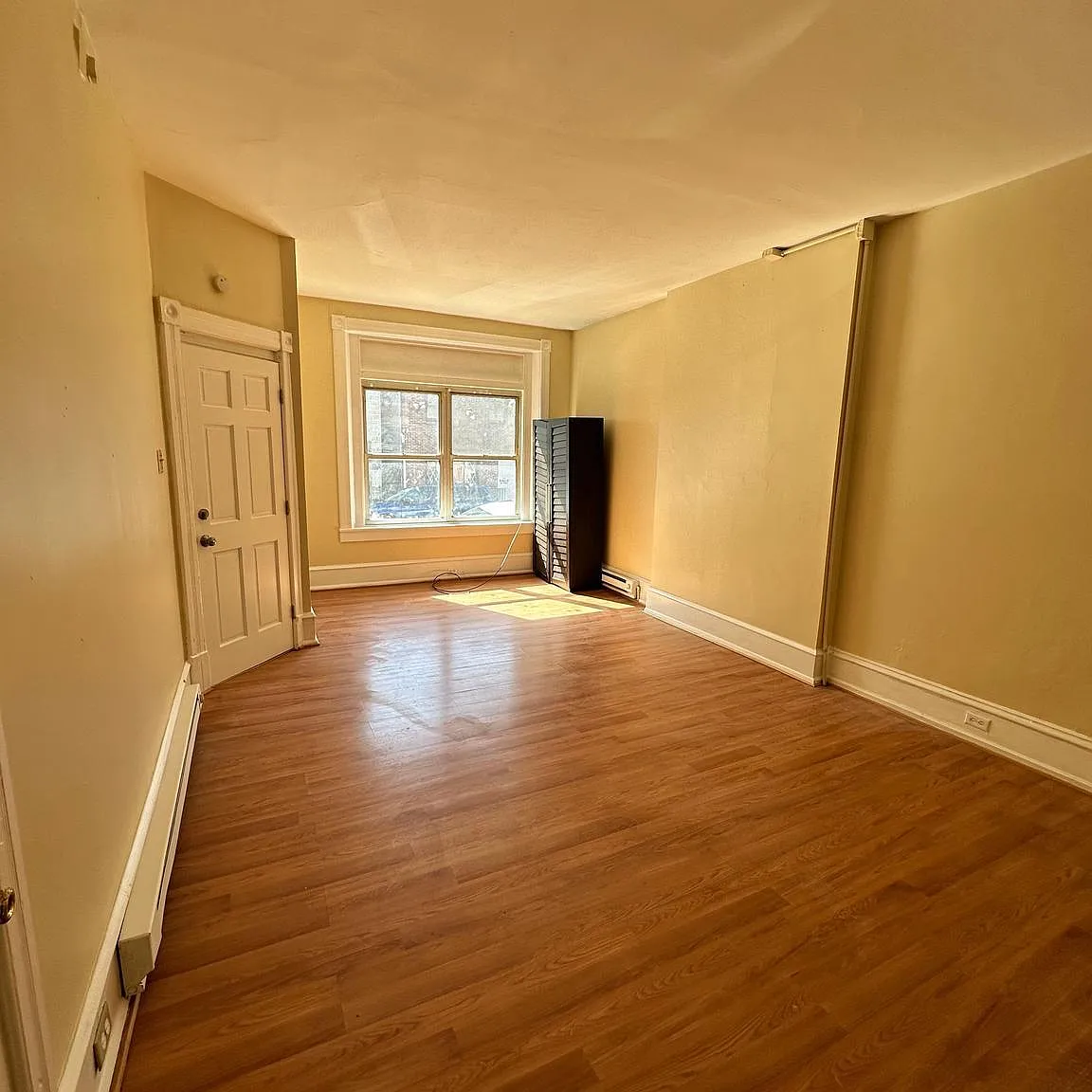 1 bed, 1.0 bath, 529 sqft, $1,000 — Photo 2