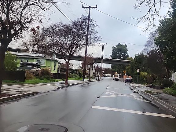 5th image of 554 Hampton Rd