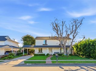 285 Sierks St, Costa Mesa, CA 92627