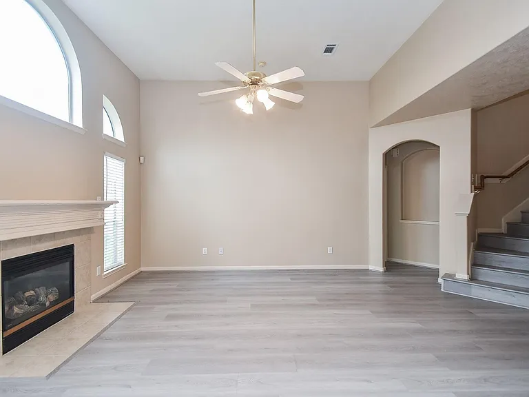 15114 Snow Hill Ct — Photo 12
