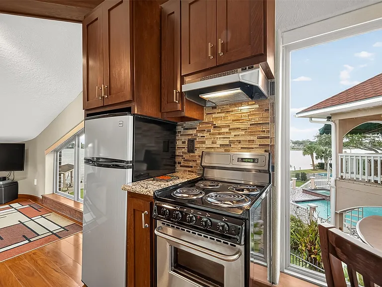 1623 Lake Arbor Dr — Photo 35