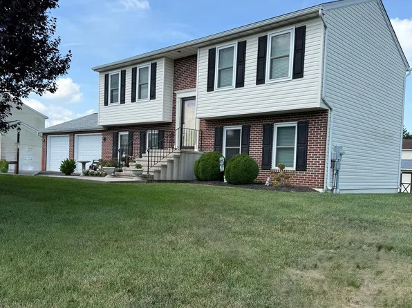 15305 Cobble Dr, Greencastle, PA 17225