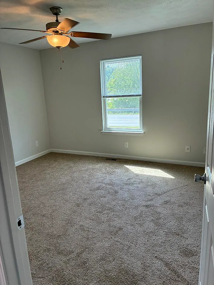 2 bed, 900 sqft, $1,200 — Photo 4