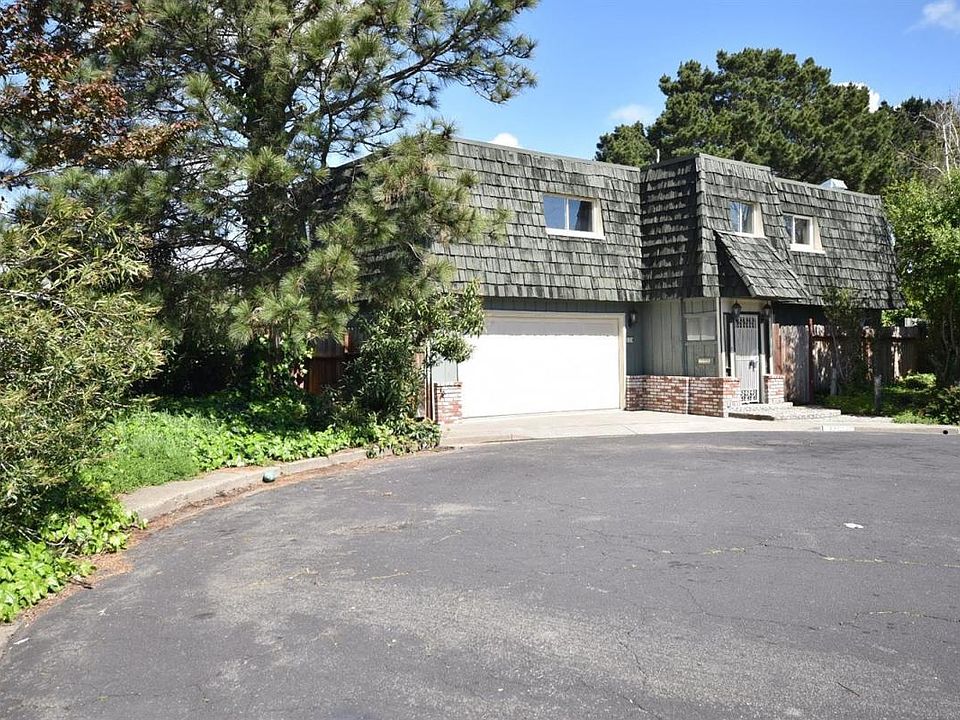 1st image of 120 Crane Ct